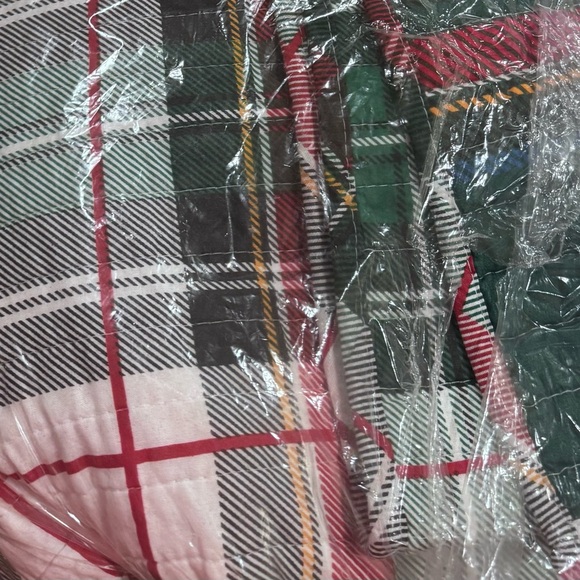 Levtex Home Spencer Plaid Green Reversible Quilt – King – New Without Tags - Picture 6 of 10